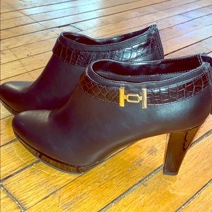 East 5th Black Heels